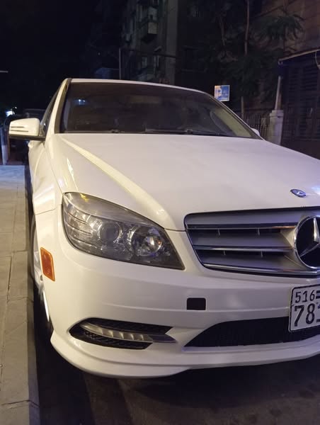مرسيدس بنز C300 2011 - صورة 2