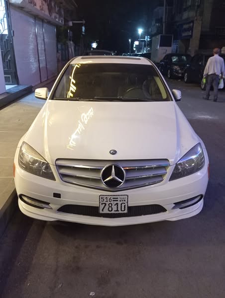 مرسيدس بنز C300 2011 - صورة 1