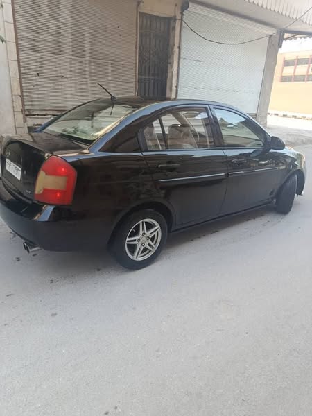 هيونداي فيرنا 2008 - صورة 1