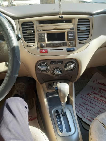 كيا ريو 2011 - صورة 4