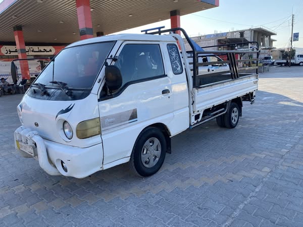 هيونداي H-100 1998 - صورة 1