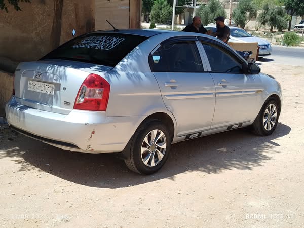 هيونداي فيرنا 2008 - صورة 4