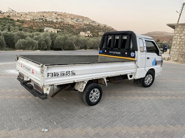هيونداي H-100 1998 - صورة 3