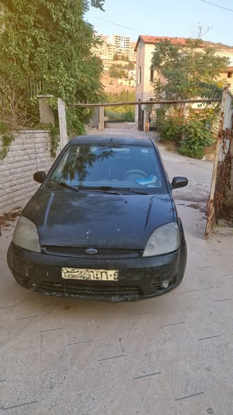 فورد فيستا 2006 - صورة 1