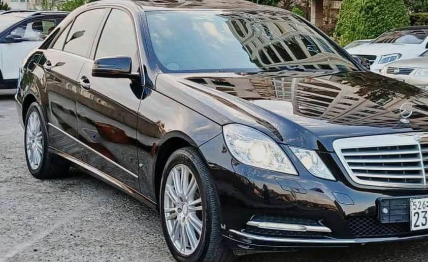 مرسيدس E300 2011