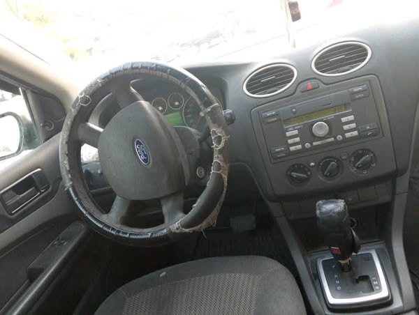 فورد فوكس 2006 - صورة 5