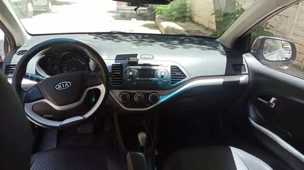 هيونداي فيلوستر 2015 - صورة 4