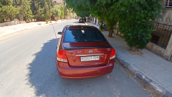 كيا سيراتو 2007 - صورة 3