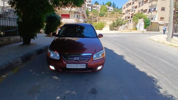 كيا سيراتو 2007 - صورة 2
