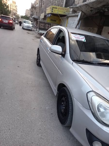 هيونداي فيرنا 2010 - صورة 2