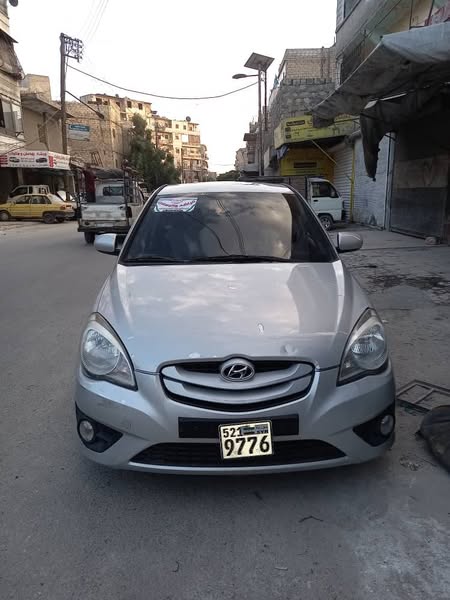 هيونداي فيرنا 2010 - صورة 1