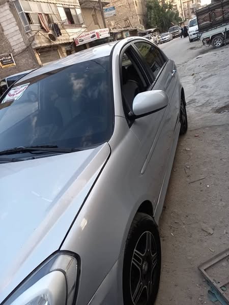 هيونداي فيرنا 2010 - صورة 3