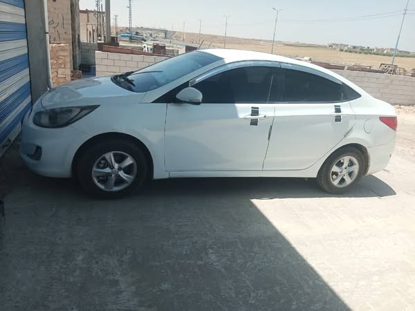 هيونداي اكسنت 2012 - صورة 4