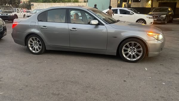 BMW 523i 2007 - صورة 2