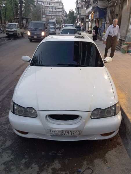 هيونداي سوناتا 2000 - صورة 4