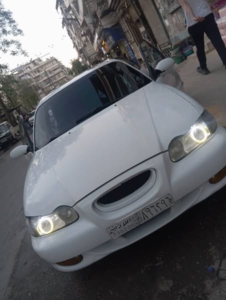هيونداي سوناتا 2000 - صورة 1