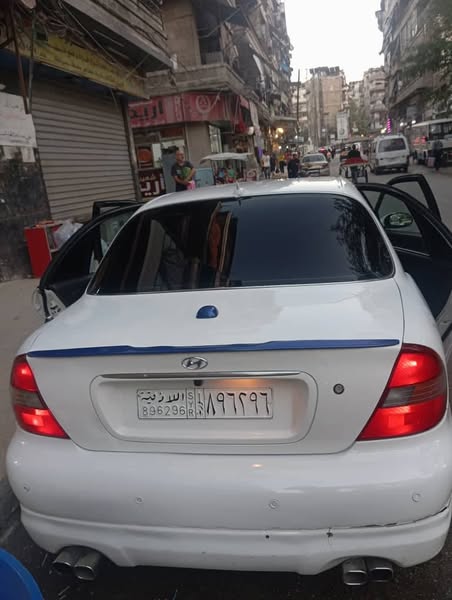 هيونداي سوناتا 2000 - صورة 2