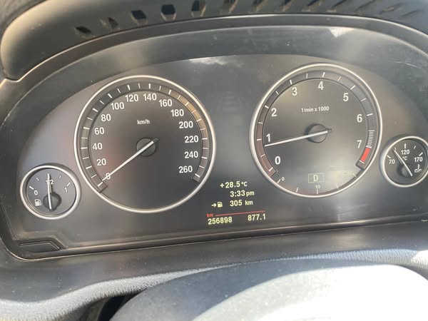 BMW X3 2011 - صورة 4