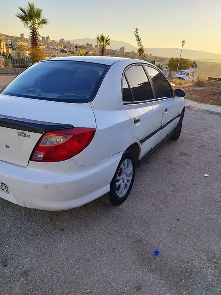 كيا ريو 2001 - صورة 5