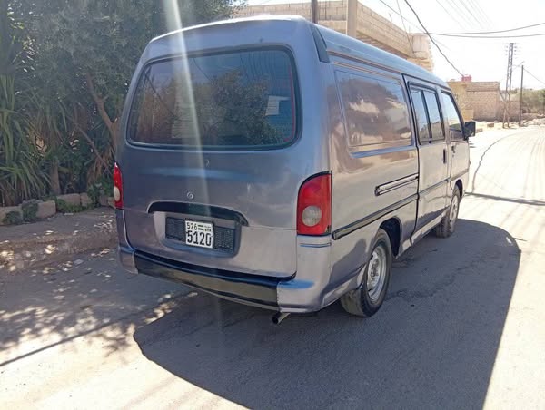 هيونداي H-100 1996 - صورة 1