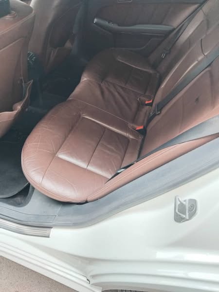 مرسيدس بنز E300 2013 - صورة 4