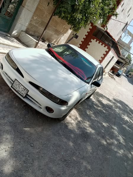 ميتسوبيشي كلانت 1993 - صورة 3