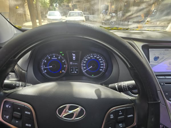 هونداي ازيرا 2013 - صورة 4