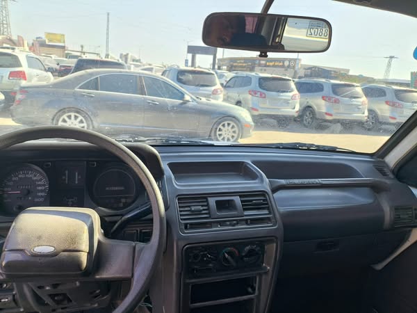 ميتسوبيشي باجيرو 2000 - صورة 5