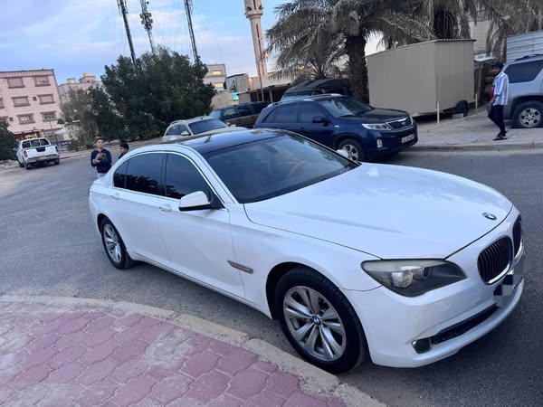 BMW 730Li 2012 - صورة 2