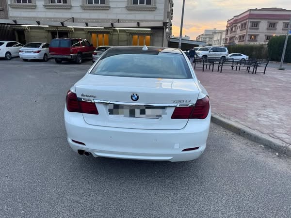 BMW 730Li 2012 - صورة 4