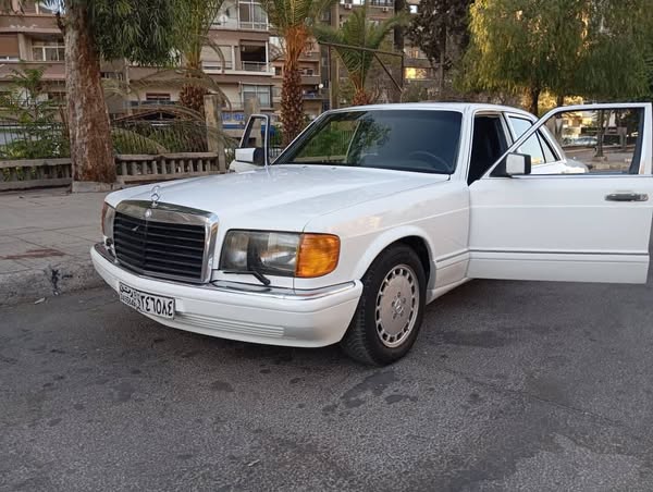 مرسيدس الفئة S 1989 - صورة 1