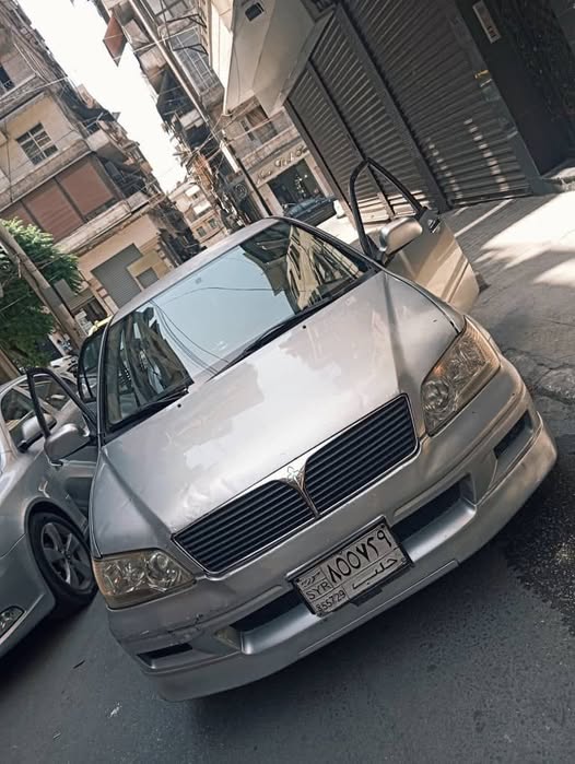 ميتسوبيشي لانسر 2004