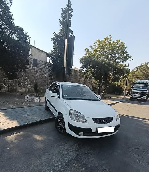 كيا ريو 2009 - صورة 1