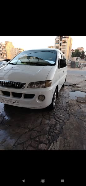 هيونداي H-1 / Starex 2002 - صورة 1