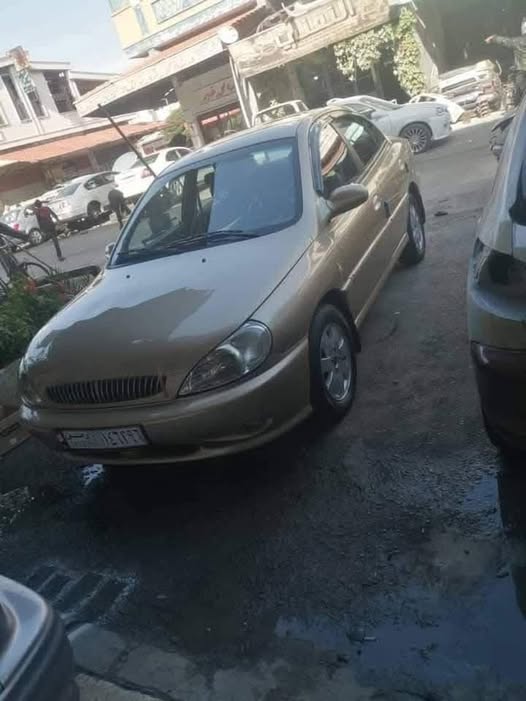 كيا ريو 2001