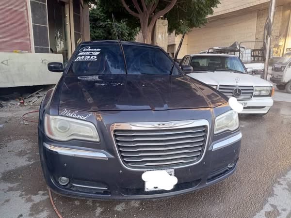 كرايسلر 300 2013 - صورة 1