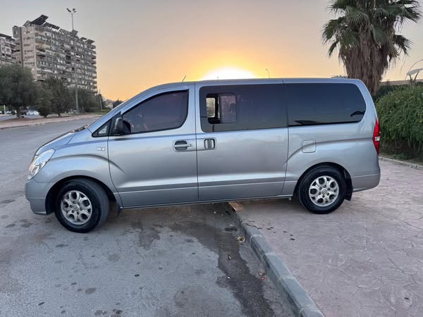 هيونداي جراند H1 2014 - صورة 2