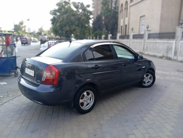 هيونداي فيرنا 2007 - صورة 2