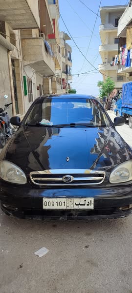 دايو لانوس 2000 - صورة 1