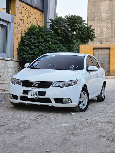 كيا فورتي 2011 - صورة 1