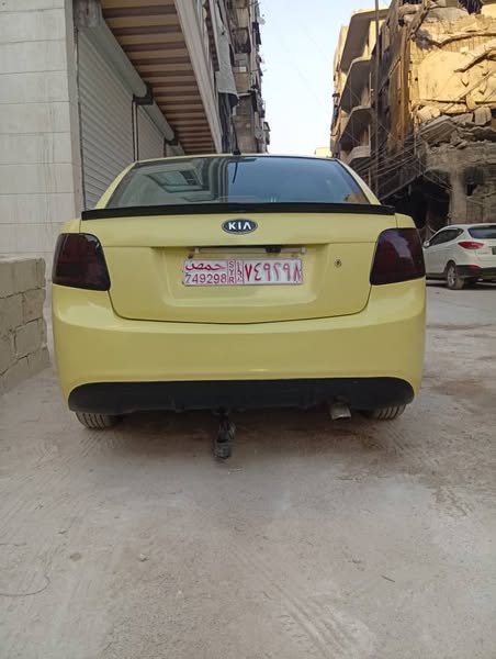 كيا ريو 2011 - صورة 1