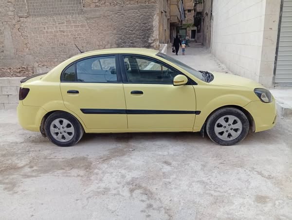 كيا ريو 2011 - صورة 2