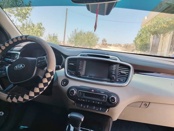 كيا سورينتو 2019 - صورة 4