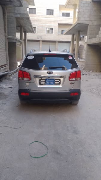 كيا سيرنتو 2010 - صورة 2
