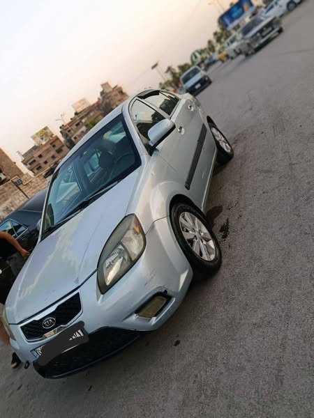 كيا ريو 2008 - صورة 2
