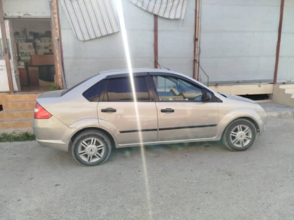فور فيستا 2007 - صورة 1