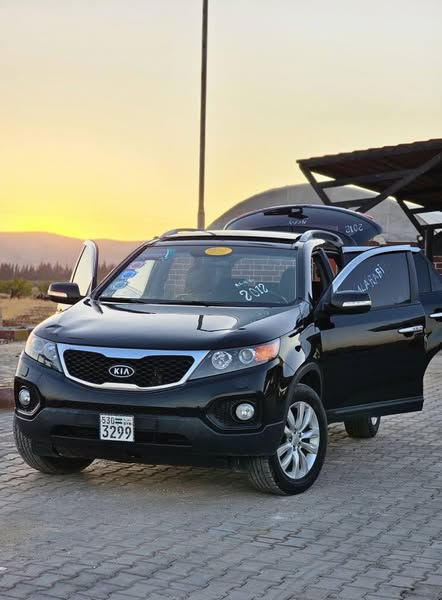 كيا Sorento 2012 - صورة 2