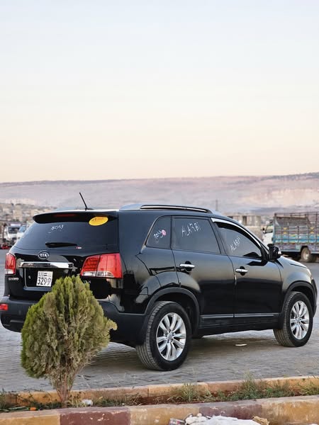 كيا Sorento 2012 - صورة 1