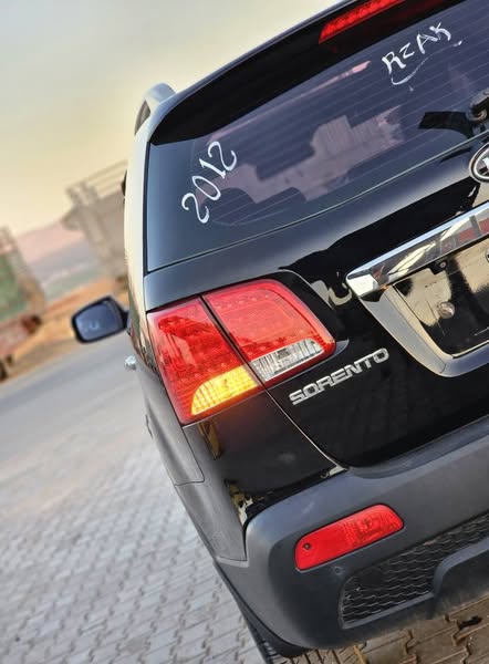 كيا Sorento 2012 - صورة 3