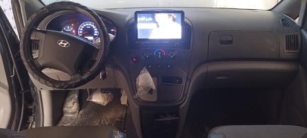 هيونداي H1 2010 - صورة 1